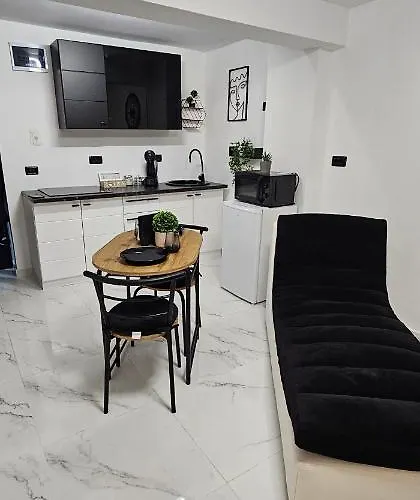Rarina House