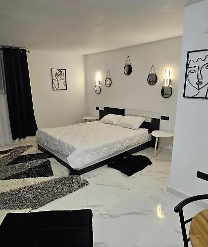 Rarina House