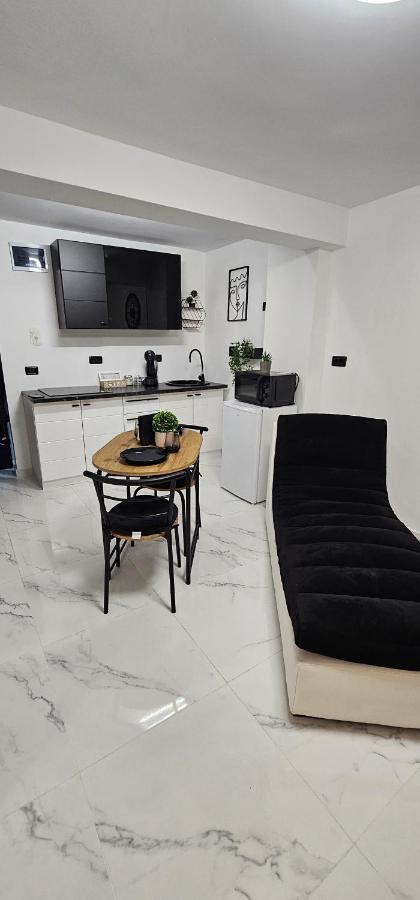 Appartement Rarina House *
